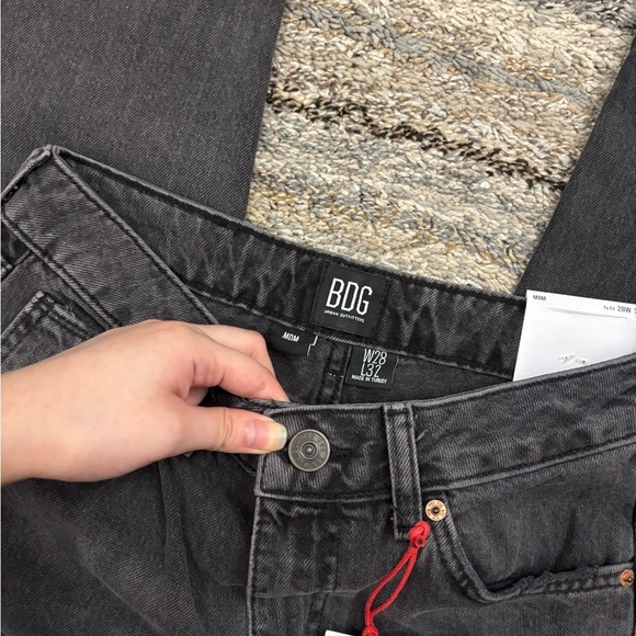 BDG Urban Outfitters Mom High Waisted Tapered Leg Jeans Sz 28Wx32L NWT | BDG - - Picture 2 of 11